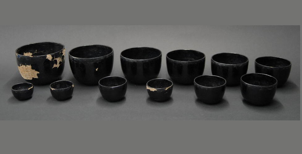 Containers, lacquer on basketwork, no. 5210