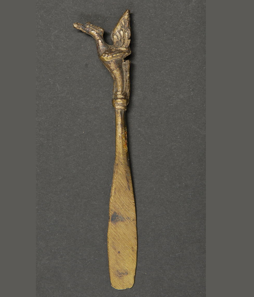 lime spatula with Khamsa bird, no. 5241